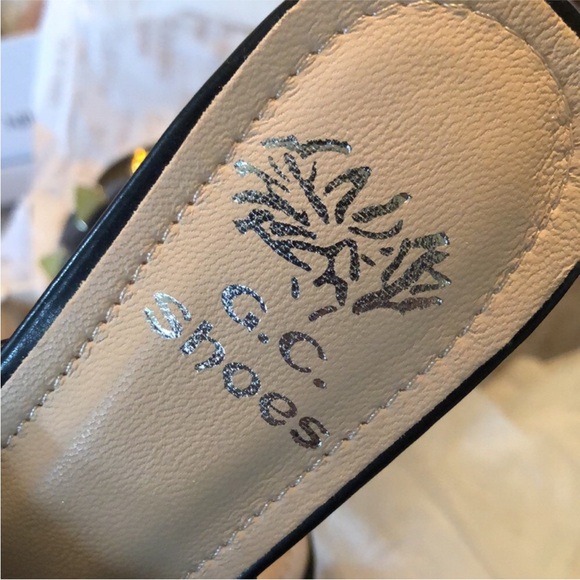 🌟G. C. Shoes Quilted Studded slip on chunky heel sandals storage bags & box - Picture 10 of 16